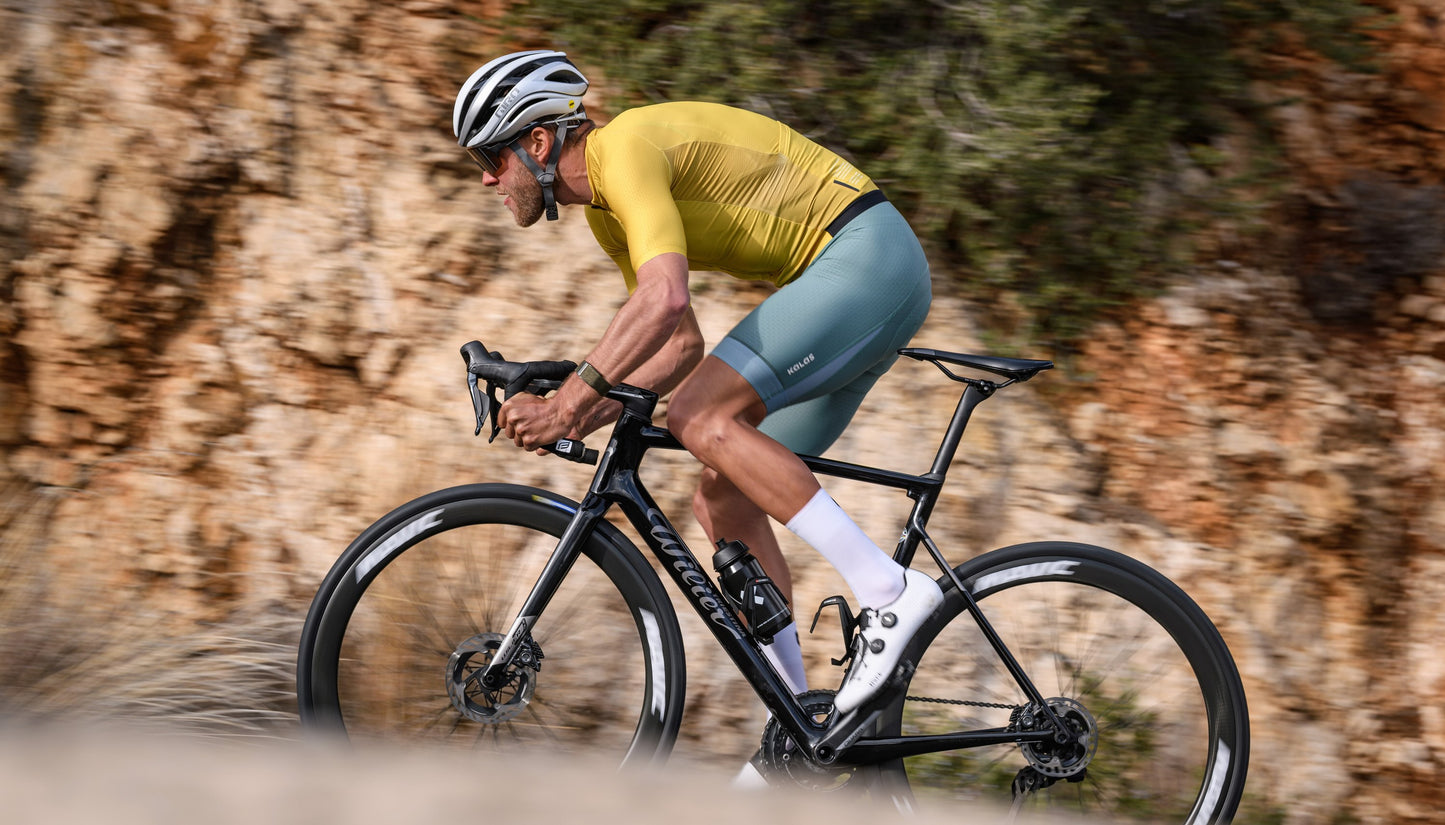 Mens Passion Goffrato Bib Shorts | Emerald Green